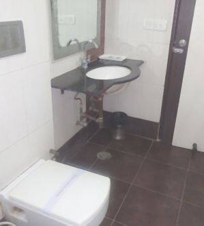 Hotel Jewel's, New Delhi 5